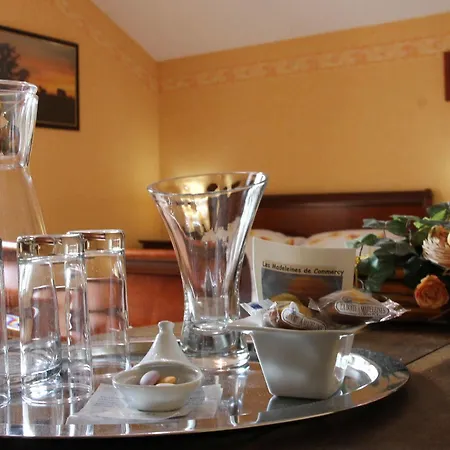 Au Coins Des Jardins Hotel Pareid