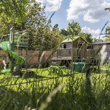 Au Coins Des Jardins